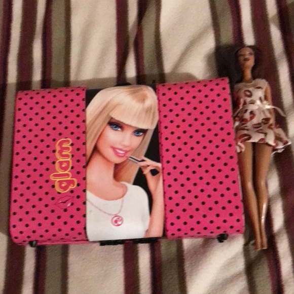 BARBIE PORTFOLIO 💼 - Picture 2 of 13